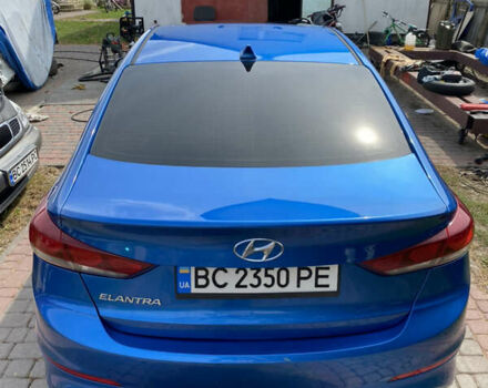 Синий Хендай Элантра, объемом двигателя 1.98 л и пробегом 180 тыс. км за 10300 $, фото 5 на Automoto.ua