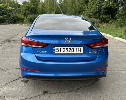 Синий Хендай Элантра, объемом двигателя 1.58 л и пробегом 150 тыс. км за 10900 $, фото 4 на Automoto.ua