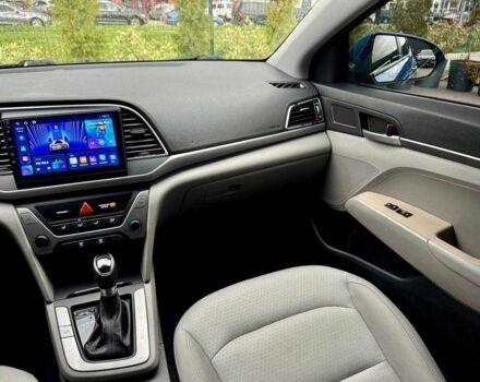 Хендай Элантра 2016 в Киеве на Automoto.ua Синий Хендай Элантра, объемом двигателя 2 л и пробегом 145 тыс. км за 9950 $, фото 10 на Automoto.ua