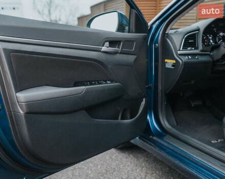 Синий Хендай Элантра, объемом двигателя 2 л и пробегом 92 тыс. км за 12000 $, фото 19 на Automoto.ua