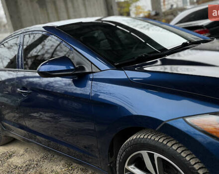 Синий Хендай Элантра, объемом двигателя 2 л и пробегом 100 тыс. км за 11000 $, фото 4 на Automoto.ua