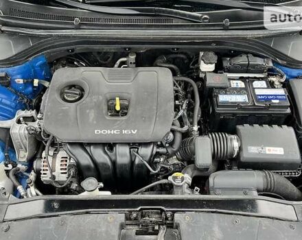 Синій Хендай Елантра, об'ємом двигуна 2 л та пробігом 133 тис. км за 12600 $, фото 2 на Automoto.ua