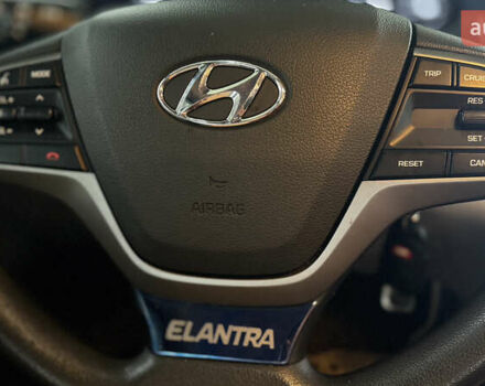 Синий Хендай Элантра, объемом двигателя 2 л и пробегом 100 тыс. км за 11000 $, фото 18 на Automoto.ua