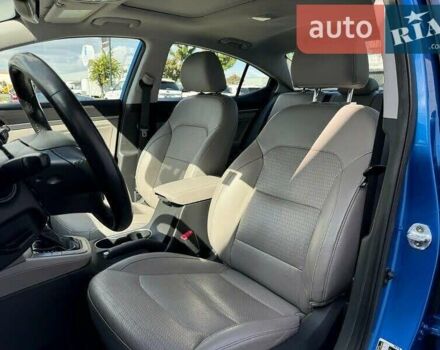 Синий Хендай Элантра, объемом двигателя 2 л и пробегом 109 тыс. км за 2900 $, фото 3 на Automoto.ua