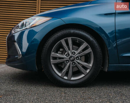 Синий Хендай Элантра, объемом двигателя 2 л и пробегом 92 тыс. км за 12000 $, фото 3 на Automoto.ua