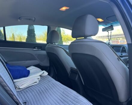 Синий Хендай Элантра, объемом двигателя 0 л и пробегом 112 тыс. км за 12750 $, фото 4 на Automoto.ua