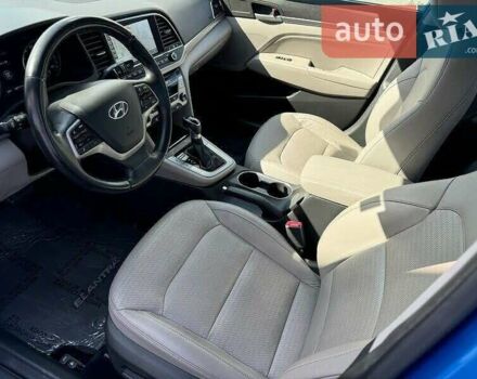 Синий Хендай Элантра, объемом двигателя 2 л и пробегом 109 тыс. км за 2900 $, фото 4 на Automoto.ua