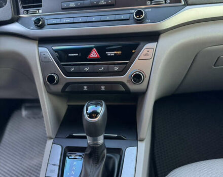 Синій Хендай Елантра, об'ємом двигуна 2 л та пробігом 180 тис. км за 10500 $, фото 19 на Automoto.ua