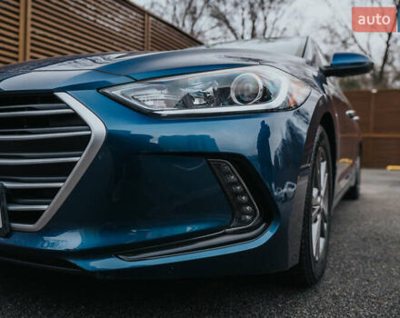 Синий Хендай Элантра, объемом двигателя 2 л и пробегом 92 тыс. км за 12000 $, фото 7 на Automoto.ua