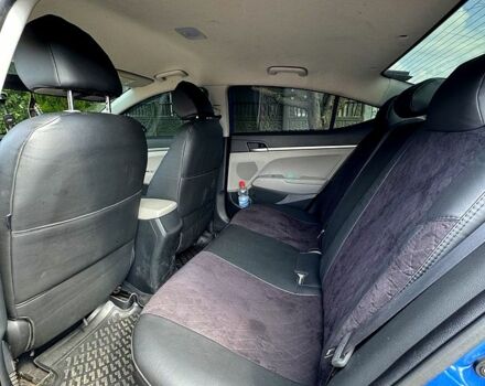 Синий Хендай Элантра, объемом двигателя 2 л и пробегом 126 тыс. км за 9999 $, фото 10 на Automoto.ua