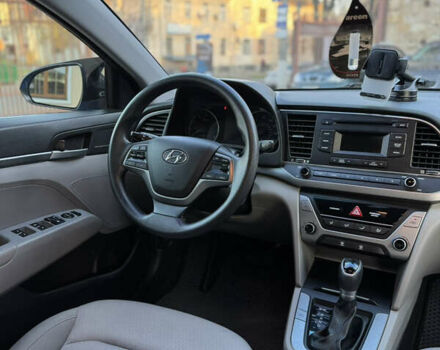 Синій Хендай Елантра, об'ємом двигуна 2 л та пробігом 180 тис. км за 10500 $, фото 29 на Automoto.ua