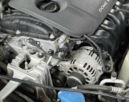 Синий Хендай Элантра, объемом двигателя 2 л и пробегом 100 тыс. км за 11000 $, фото 5 на Automoto.ua