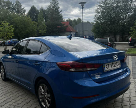 Синий Хендай Элантра, объемом двигателя 2 л и пробегом 173 тыс. км за 13300 $, фото 4 на Automoto.ua