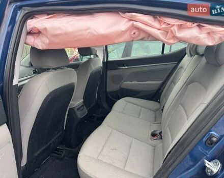 Синий Хендай Элантра, объемом двигателя 2 л и пробегом 113 тыс. км за 8900 $, фото 10 на Automoto.ua