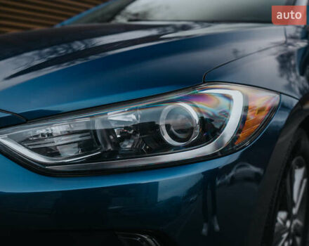 Синий Хендай Элантра, объемом двигателя 2 л и пробегом 92 тыс. км за 12000 $, фото 5 на Automoto.ua