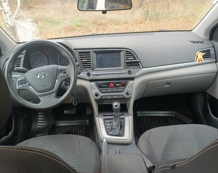 Синий Хендай Элантра, объемом двигателя 2 л и пробегом 163 тыс. км за 9999 $, фото 7 на Automoto.ua