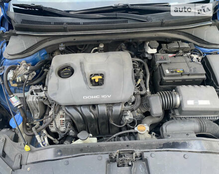 Синій Хендай Елантра, об'ємом двигуна 2 л та пробігом 135 тис. км за 11750 $, фото 48 на Automoto.ua