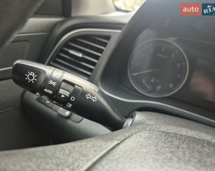 Синій Хендай Елантра, об'ємом двигуна 1.6 л та пробігом 119 тис. км за 13350 $, фото 41 на Automoto.ua