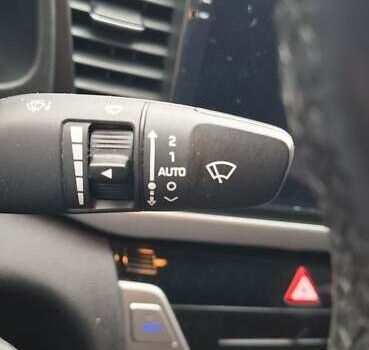 Хендай Элантра 2018 в Киеве на Automoto.ua Синий Хендай Элантра, объемом двигателя 2 л и пробегом 117 тыс. км за 14500 $, фото 13 на Automoto.ua