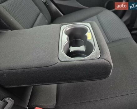 Синій Хендай Елантра, об'ємом двигуна 1.6 л та пробігом 119 тис. км за 13350 $, фото 49 на Automoto.ua