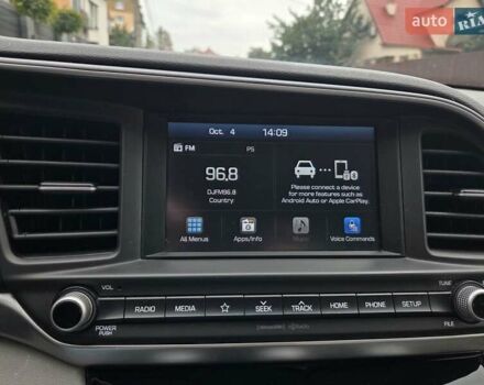 Синий Хендай Элантра, объемом двигателя 2 л и пробегом 98 тыс. км за 13500 $, фото 13 на Automoto.ua