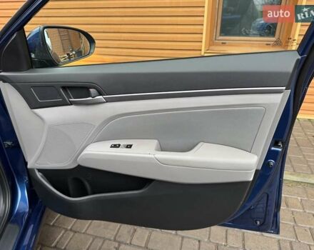 Синій Хендай Елантра, об'ємом двигуна 2 л та пробігом 56 тис. км за 11500 $, фото 24 на Automoto.ua