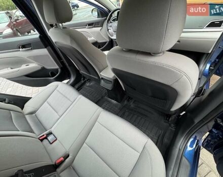 Синій Хендай Елантра, об'ємом двигуна 2 л та пробігом 56 тис. км за 11500 $, фото 32 на Automoto.ua