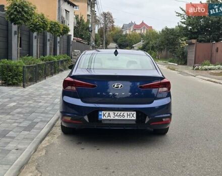 Синий Хендай Элантра, объемом двигателя 2 л и пробегом 98 тыс. км за 13500 $, фото 4 на Automoto.ua