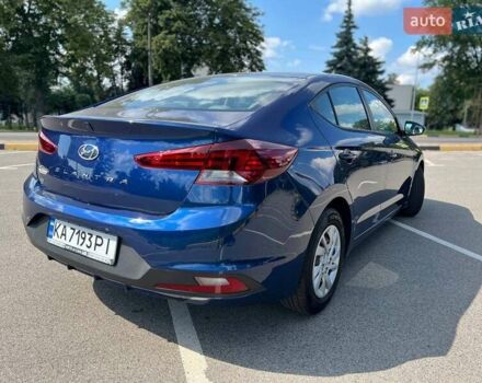 Синий Хендай Элантра, объемом двигателя 2 л и пробегом 154 тыс. км за 13500 $, фото 5 на Automoto.ua
