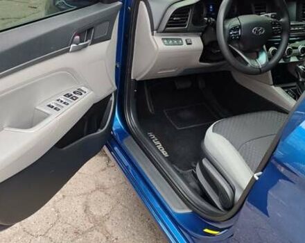 Синий Хендай Элантра, объемом двигателя 2 л и пробегом 68 тыс. км за 14300 $, фото 18 на Automoto.ua