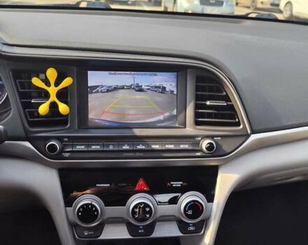 Синій Хендай Елантра, об'ємом двигуна 2 л та пробігом 140 тис. км за 13800 $, фото 4 на Automoto.ua