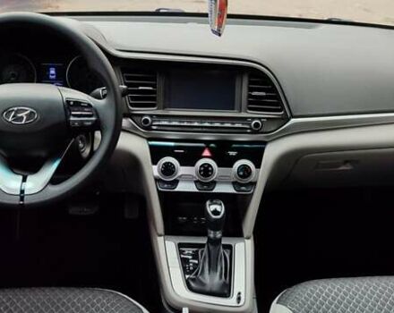 Синий Хендай Элантра, объемом двигателя 2 л и пробегом 68 тыс. км за 14300 $, фото 10 на Automoto.ua