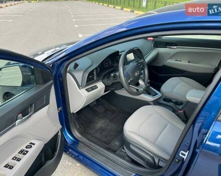 Синий Хендай Элантра, объемом двигателя 2 л и пробегом 154 тыс. км за 13500 $, фото 6 на Automoto.ua