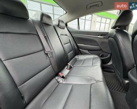 Синий Хендай Элантра, объемом двигателя 2 л и пробегом 150 тыс. км за 12900 $, фото 18 на Automoto.ua