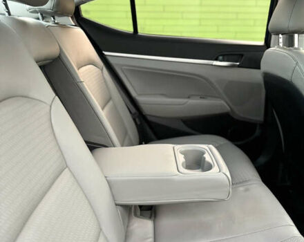 Хендай Элантра 2020 в Киеве на Automoto.ua Синий Хендай Элантра, объемом двигателя 2 л и пробегом 48 тыс. км за 14300 $, фото 18 на Automoto.ua