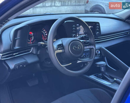 Хендай Элантра 2020 в Львове на Automoto.ua Синий Хендай Элантра, объемом двигателя 2 л и пробегом 119 тыс. км за 15500 $, фото 8 на Automoto.ua