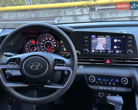 Хендай Элантра 2020 в Львове на Automoto.ua Синий Хендай Элантра, объемом двигателя 2 л и пробегом 119 тыс. км за 15500 $, фото 10 на Automoto.ua