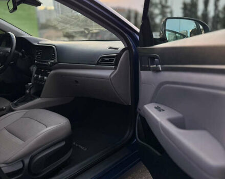 Хендай Элантра 2020 в Киеве на Automoto.ua Синий Хендай Элантра, объемом двигателя 2 л и пробегом 48 тыс. км за 14300 $, фото 14 на Automoto.ua