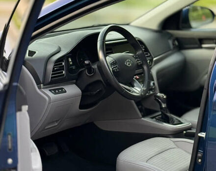 Хендай Элантра 2020 в Киеве на Automoto.ua Синий Хендай Элантра, объемом двигателя 2 л и пробегом 48 тыс. км за 14300 $, фото 20 на Automoto.ua