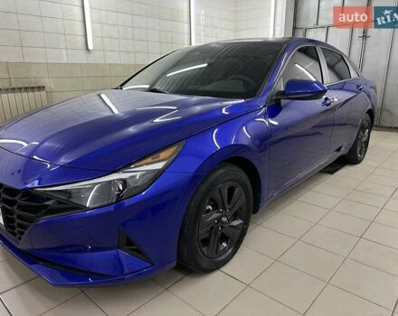 Хендай Элантра 2021 в Сумах на Automoto.ua Синий Хендай Элантра, объемом двигателя 1.58 л и пробегом 136 тыс. км за 17999 $, фото 3 на Automoto.ua