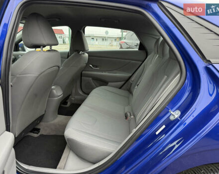 Синий Хендай Элантра, объемом двигателя 2 л и пробегом 28 тыс. км за 19490 $, фото 15 на Automoto.ua