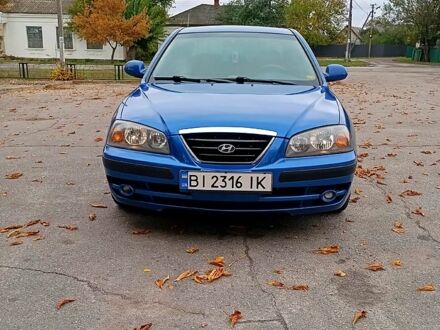 Синий Хендай Элантра, объемом двигателя 1.6 л и пробегом 190 тыс. км за 3700 $, фото 1 на Automoto.ua