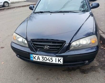 Синий Хендай Элантра, объемом двигателя 1.6 л и пробегом 330 тыс. км за 3800 $, фото 1 на Automoto.ua
