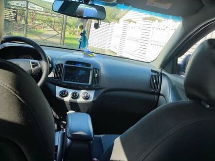 Синий Хендай Элантра, объемом двигателя 1.6 л и пробегом 223 тыс. км за 4700 $, фото 1 на Automoto.ua