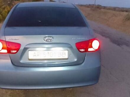 Синий Хендай Элантра, объемом двигателя 1.59 л и пробегом 267 тыс. км за 6300 $, фото 1 на Automoto.ua
