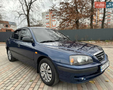 Синий Хендай Элантра, объемом двигателя 1.59 л и пробегом 176 тыс. км за 3999 $, фото 1 на Automoto.ua