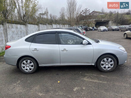 Синий Хендай Элантра, объемом двигателя 1.59 л и пробегом 147 тыс. км за 6000 $, фото 1 на Automoto.ua