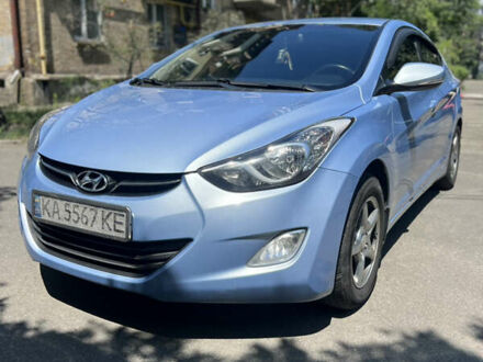Хендай Элантра 2011 в Киеве на Automoto.ua Синий Хендай Элантра, объемом двигателя 1.8 л и пробегом 200 тыс. км за 8500 $, фото 1 на Automoto.ua