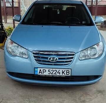 Синий Хендай Элантра, объемом двигателя 1.49 л и пробегом 162 тыс. км за 8000 $, фото 1 на Automoto.ua