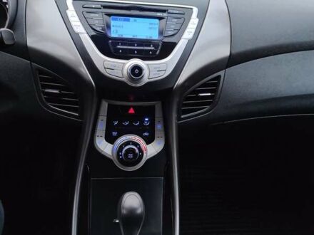 Синий Хендай Элантра, объемом двигателя 1.59 л и пробегом 97 тыс. км за 10200 $, фото 1 на Automoto.ua